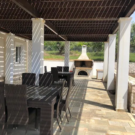 فيلة Amazing Villa With Private Pools And Sea Views Kastro-Kyllini